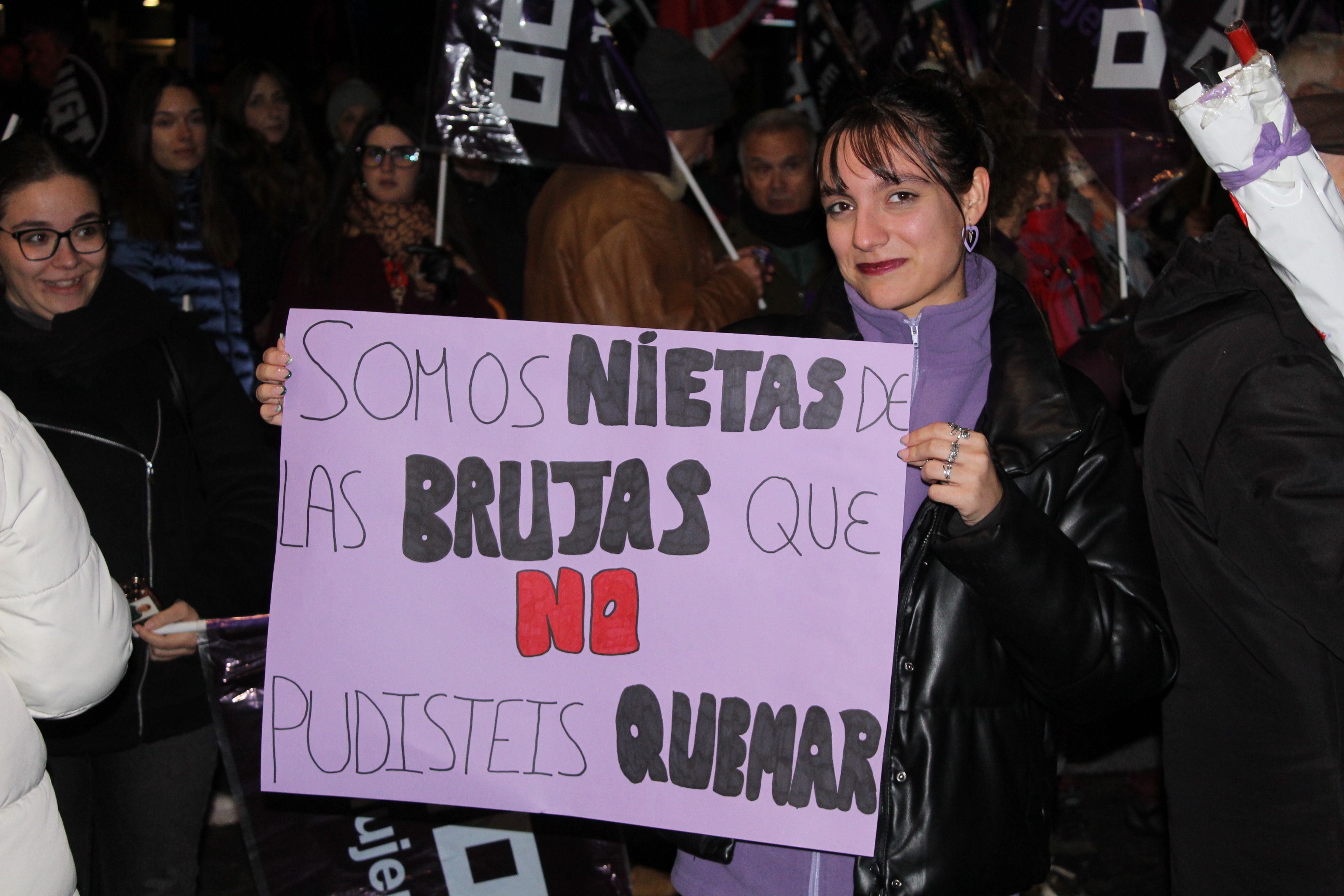 León clama contra la Violencia Machistas en el 25N: Preocupa el auge de la violencia digital entre jóvenes