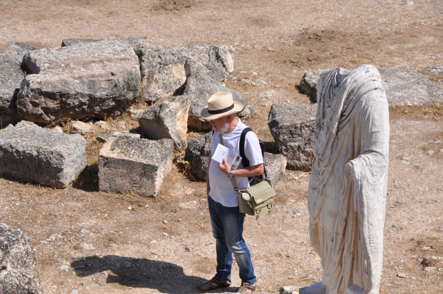 JoseLuisAvello (1) JoseLuisAvello (1)