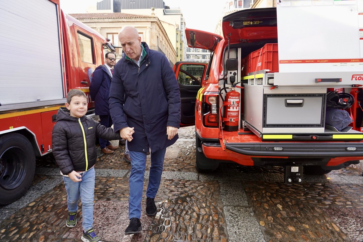 Presentación del calendario solidario de los Bomberos del Ayuntamiento de León | Campillo / ICAL