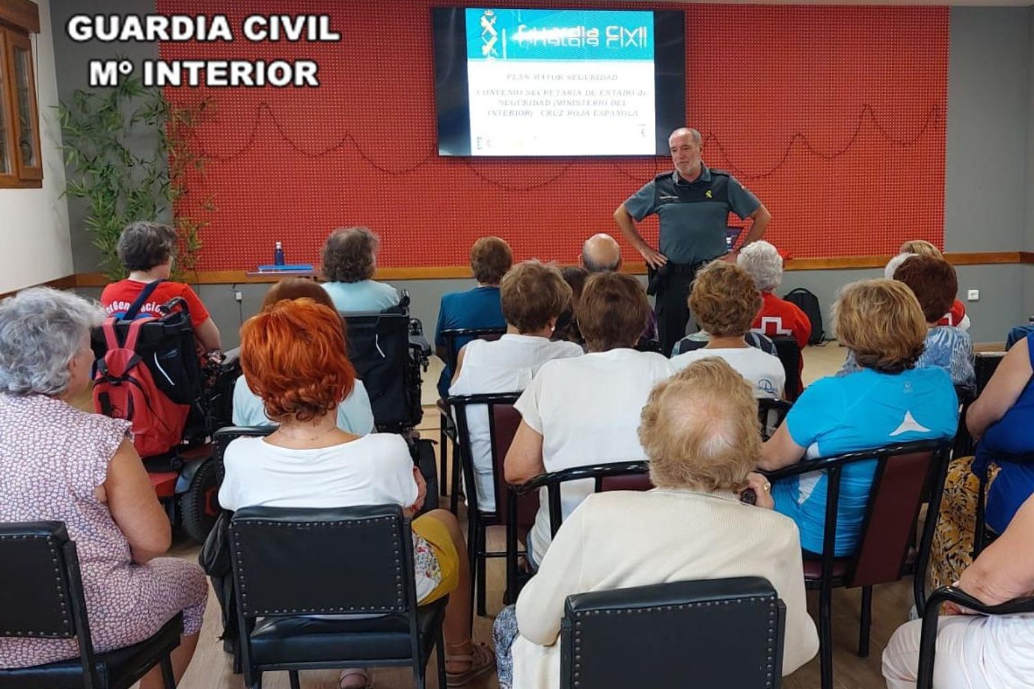 guardia civil (1) guardia civil (1)