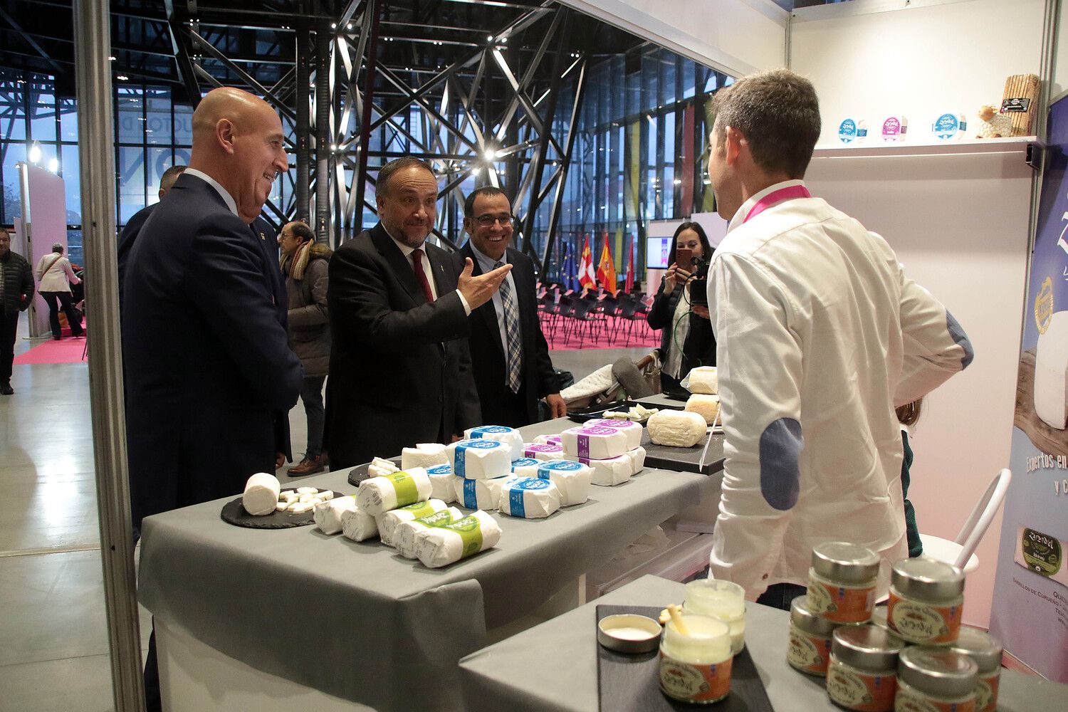Inauguración de la Feria de productos de León | Peio García / ICAL Inauguración de la Feria de productos de León | Peio García / ICAL