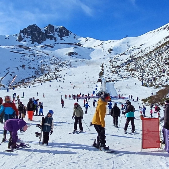 Reclaman la gestión conjunta de las estaciones de esquí de León y Asturias para potenciarlas y atraer más turismo Reclaman la gestión conjunta de las estaciones de esquí de León y Asturias para potenciarlas y atraer más turismo