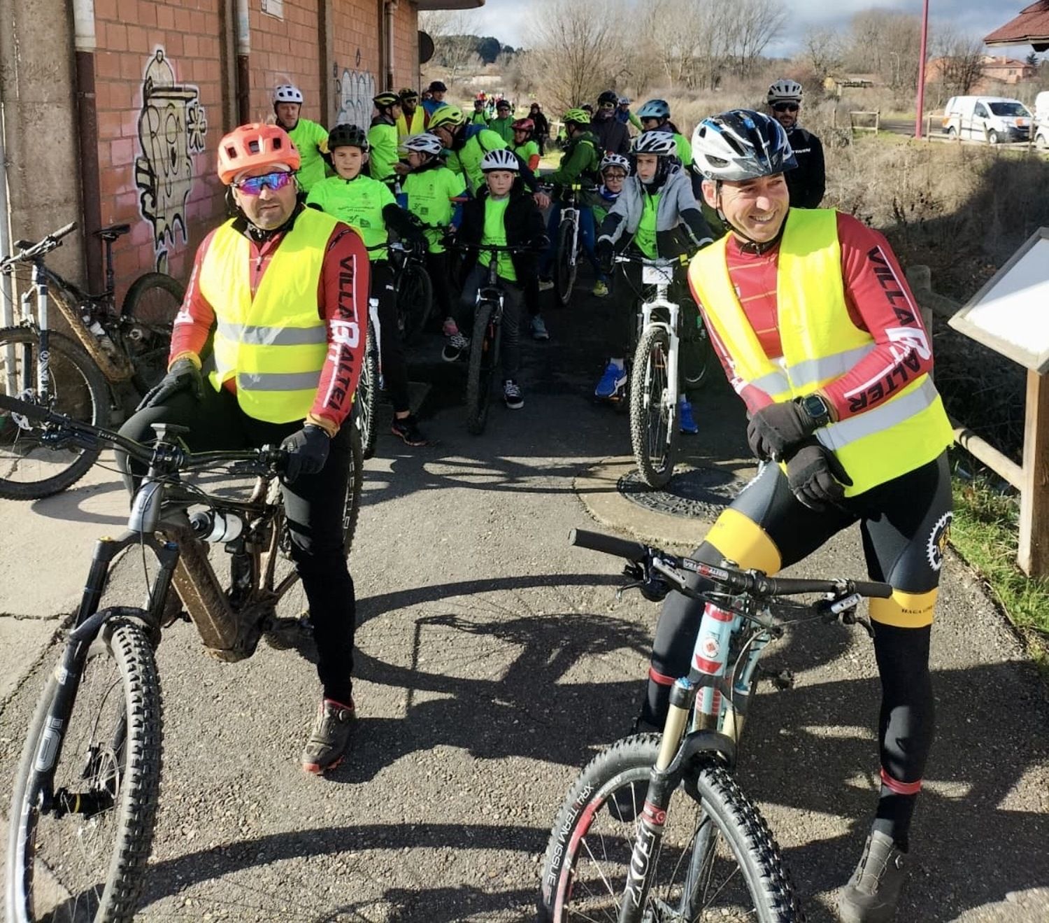 Primera marcha ciclista popular a favor de la investigación de la ELA en San Andrés del Rabanedo | ICAL