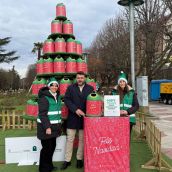 León impulsa el reciclaje de vidrio en Navidad con árbol interactivo y campaña educativa