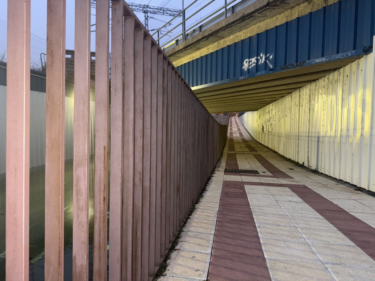 Paso peatonal de los túneles de la calle Príncipe Paso peatonal de los túneles de la calle Príncipe
