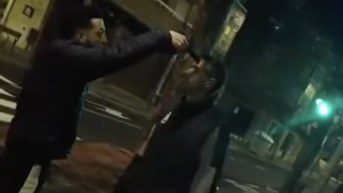 Abren un expediente de expulsión al protagonista del vídeo de amenazas con un arma de fuego simulada en León Abren un expediente de expulsión al protagonista del vídeo de amenazas con un arma de fuego simulada en León