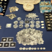 Siete detenidos de León en por robar una corona visigoda del siglo VI y 6.000 monedas de plata