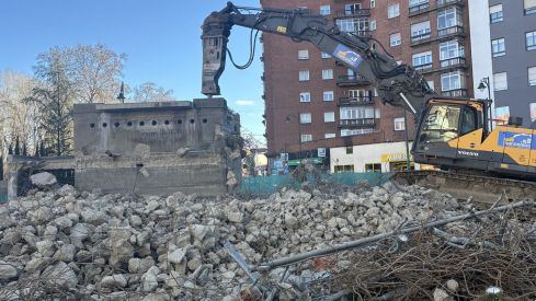 Adiós a una de las fuentes más polémicas de León: Así avanzan las obras en la glorieta Carlos Pinilla