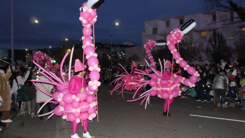 La Cabalgata de los Reyes Magos inundan León de magia | José Martín