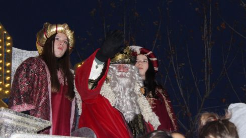 La Cabalgata de los Reyes Magos inundan León de magia | José Martín