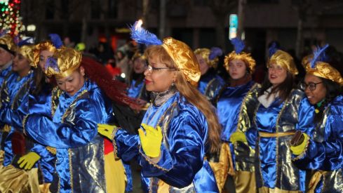 La Cabalgata de los Reyes Magos inundan León de magia | José Martín