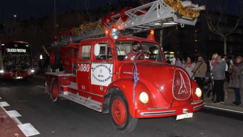 La Cabalgata de los Reyes Magos inundan León de magia | José Martín