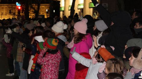 La Cabalgata de los Reyes Magos inundan León de magia | José Martín