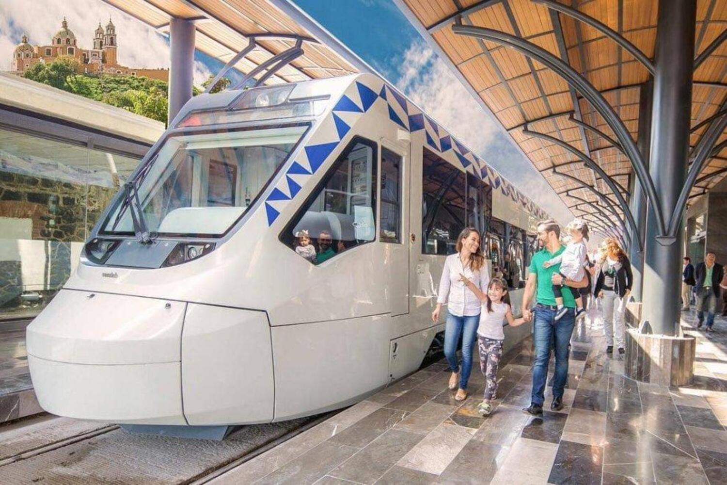 Trenes-tram que circulan en la línea del Ferrocarril Transoceánico de México