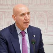 El alcalde de León asegura que el Ayuntamiento devolverá la tasa de basuras de 2024 si la sentencia es firme | Campillo / ICAL