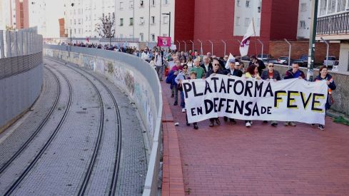 La Plataforma de Defensa de FEVE asegura que Adif convertirá el trazado ferroviario en “una calle urbana” | Campillo / ICAL