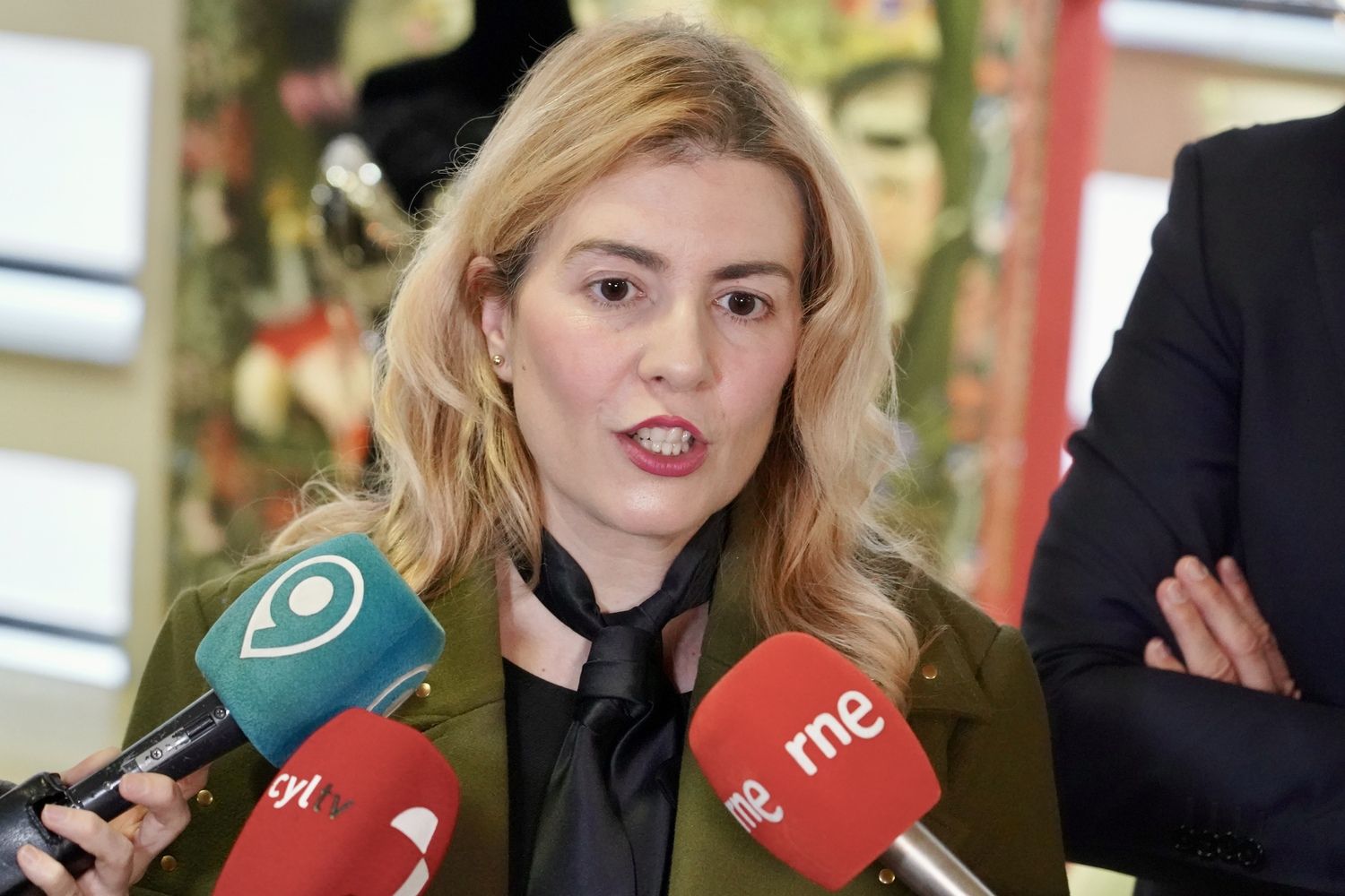 Inauguración de la exposición ‘Cuéntame un cuadro’ de Rosana Largo en el Auditorio Ciudad de León | Campillo / ICAL