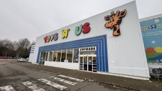 La desoladora imagen para una generación de leoneses: Toys "R" Us se despide  después de dos décadas regalando sonrisas