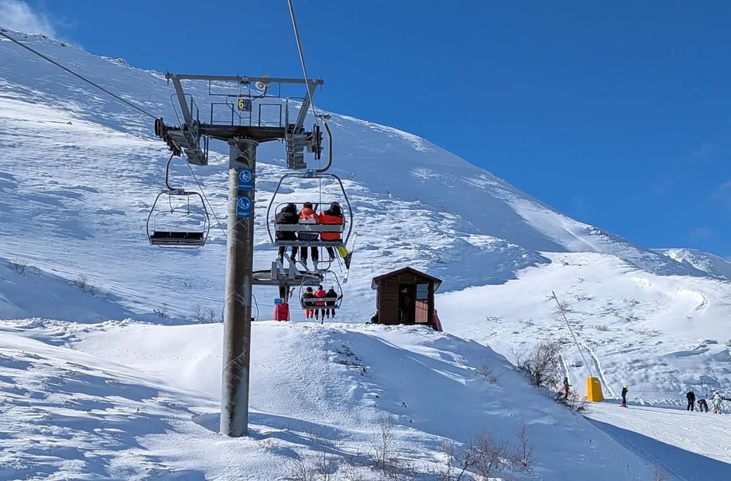 León despide la temporada de esquí con 13 kilómetros para el puente de Semana Santa