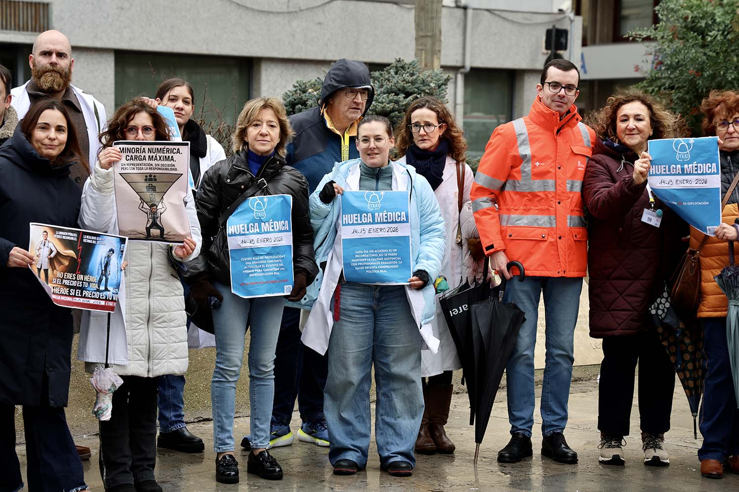  Concentración en León con motivo de la huelga de médicos | Campillo / ICAL