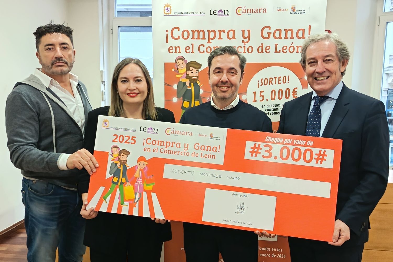 Entrega Premio Compra y Gana 150126 (1) Entrega Premio Compra y Gana 150126 (1)