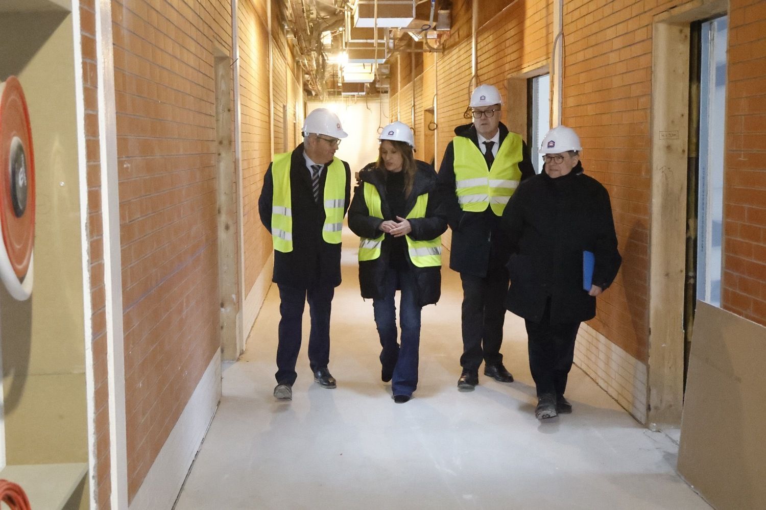 La consejera de Educación visita las obras del nuevo Conservatorio Profesional de Música | Peio García / ICAL