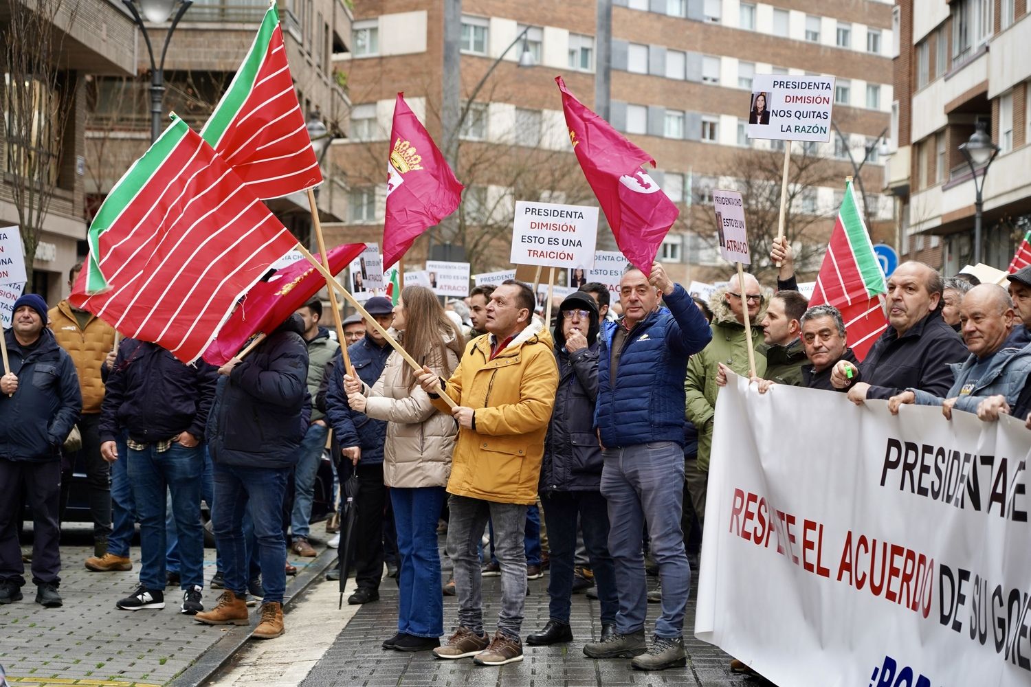 Los regantes del Páramo Bajo de León se movilizan ante la CHD para exigir que cumpla los compromisos firmados | Leticia Pérez / ICAL