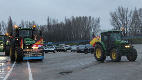 Tractorada en León convocada por la plataforma Decaleón | José Martín