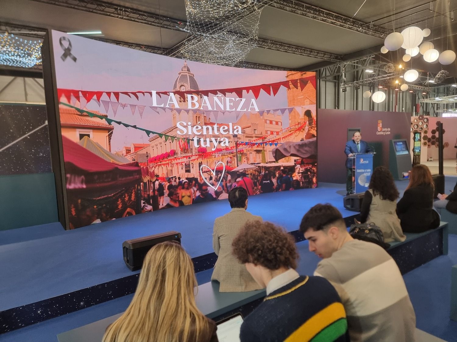 Presentación de la campaña "La Bañeza, siéntela tuya" en Fitur