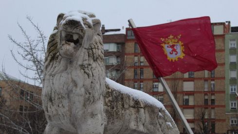 La borrasca Ingrid viste León de blanco | José Martín