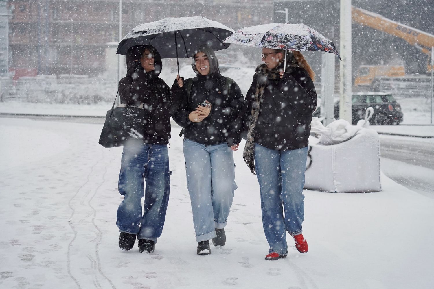 León se vuelve a vestir de blanco con la borrasca Kristin | Campillo / ICAL León se vuelve a vestir de blanco con la borrasca Kristin | Campillo / ICAL