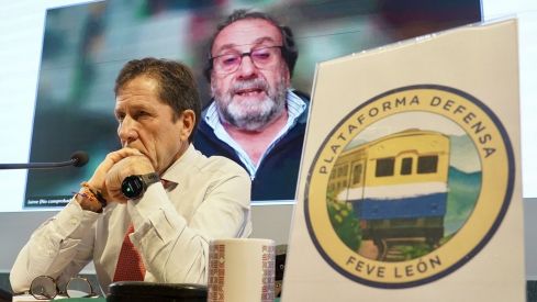 La Plataforma en Defensa de Feve en León reclama a la Junta que pida "el traspaso inmediato” del tramo urbano  | Campillo / ICAL
