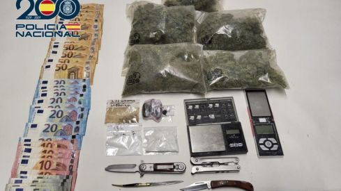 Tres detenidos tras desmantelarun punto de venta de cocaina, heroina y marihuana en León 