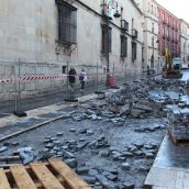 Los adoquines de la calle Ancha se levantan: Arrancan las obras de remodelación del corazón de León Los adoquines de la calle Ancha se levantan: Arrancan las obras de remodelación del corazón de León