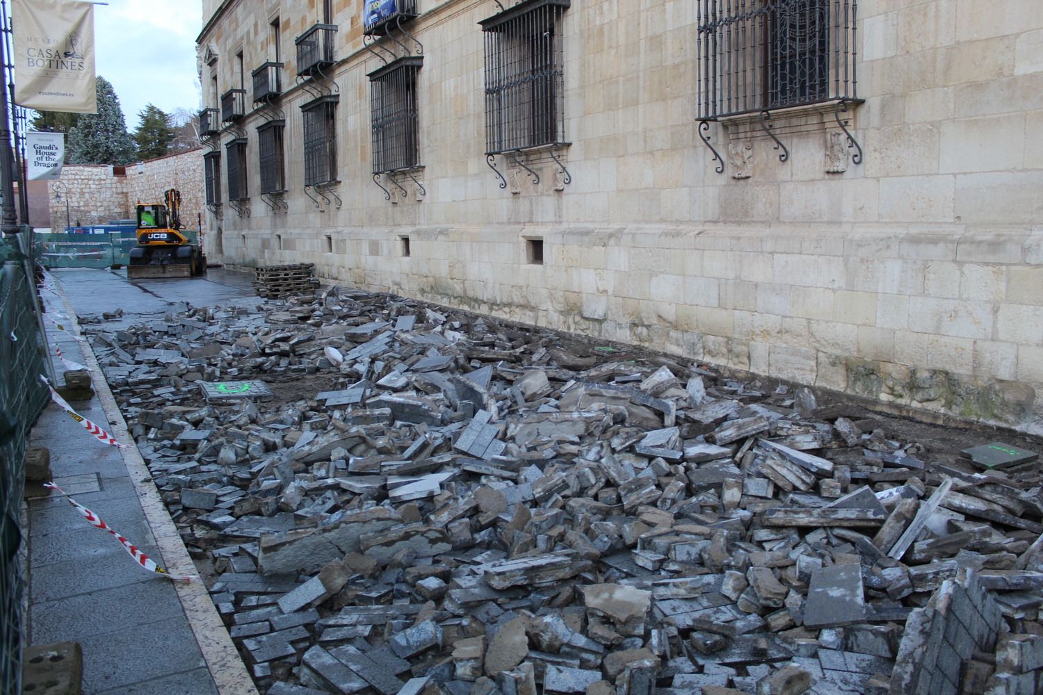 Obras en la calle Ancha y la calle Ruiz de Salazar en León