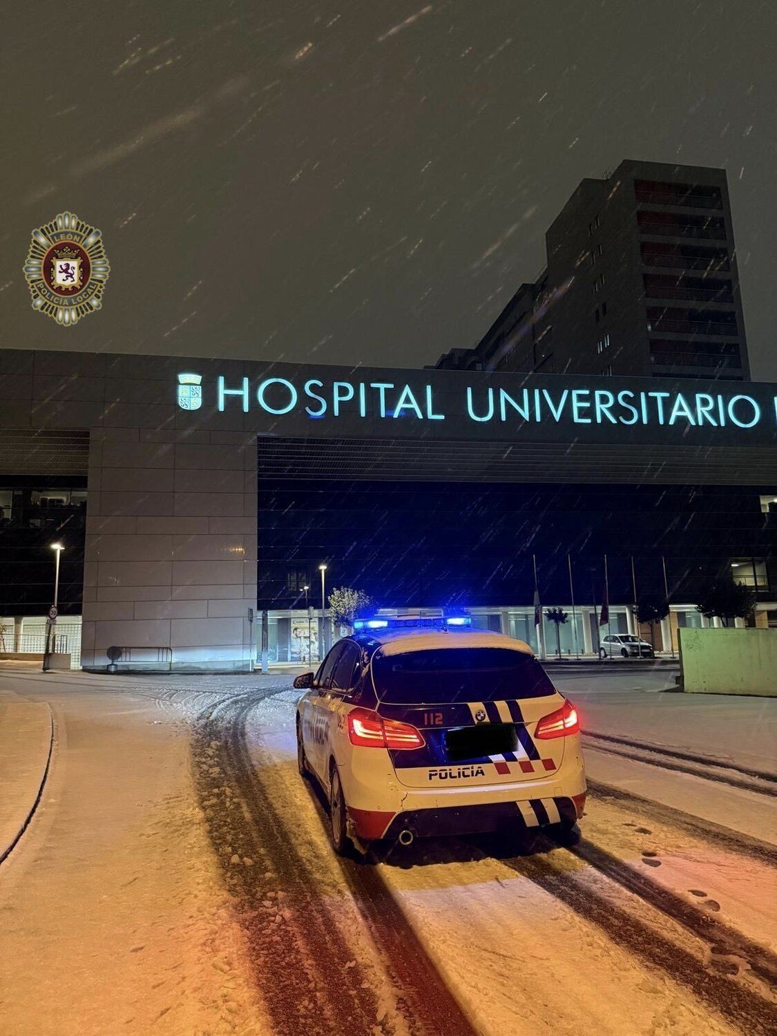 Policía Local en el Hospital de León