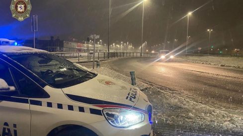 León activa el nivel 1 del Plan de Nevadas ante los efectos de la borrasca Leonardo | Policía Local de León