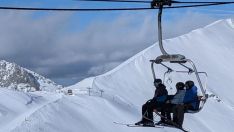 Las estaciones de San Isidro y Leitariegos ofertarán 22 kilómetros esquiables este fin de semana