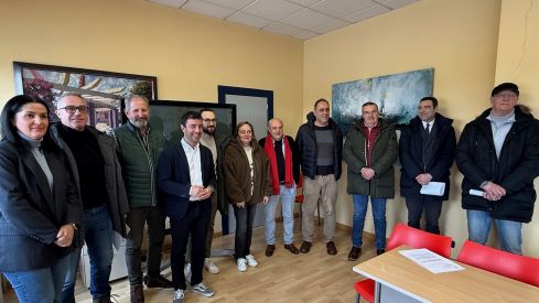 El alfoz reclama tener voz en el nuevo convenio de transporte metropolitano