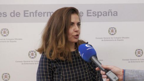 La enfermera leonesa Cristina Díez gana uno de los Premios de Investigación del CGE con un proyecto para dejar de fumar | CGE