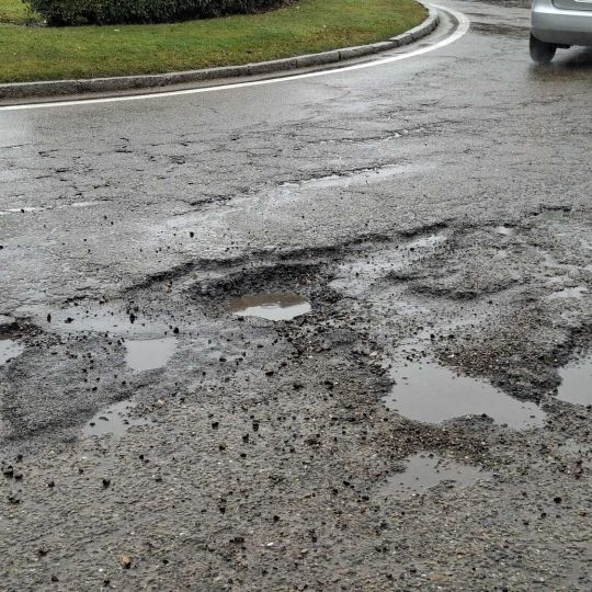 Deficiencias del asfaltado en León