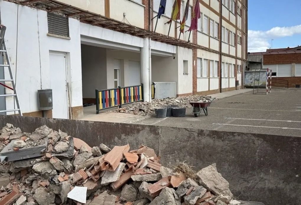 Colegio Trepalio en Trobajo del Camino