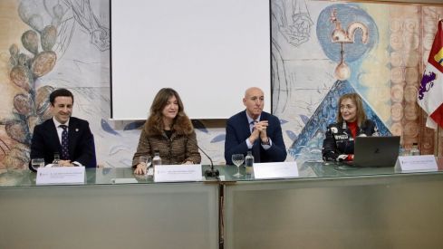 Cursos, debates y talleres: Así será el primer año del Centro Europe Direct León | Peio García / ICAL