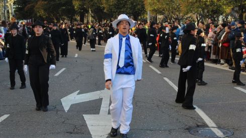 León se llena de color con el Gran Desfile de Carnaval | José Martín