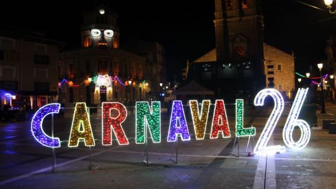 La Noche Bruja hechiza La Bañeza con color y música | José Martín