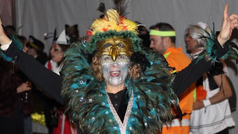 La Noche Bruja hechiza La Bañeza con color y música | José Martín