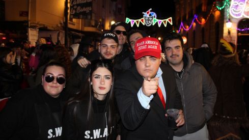 La Noche Bruja hechiza La Bañeza con color y música | José Martín