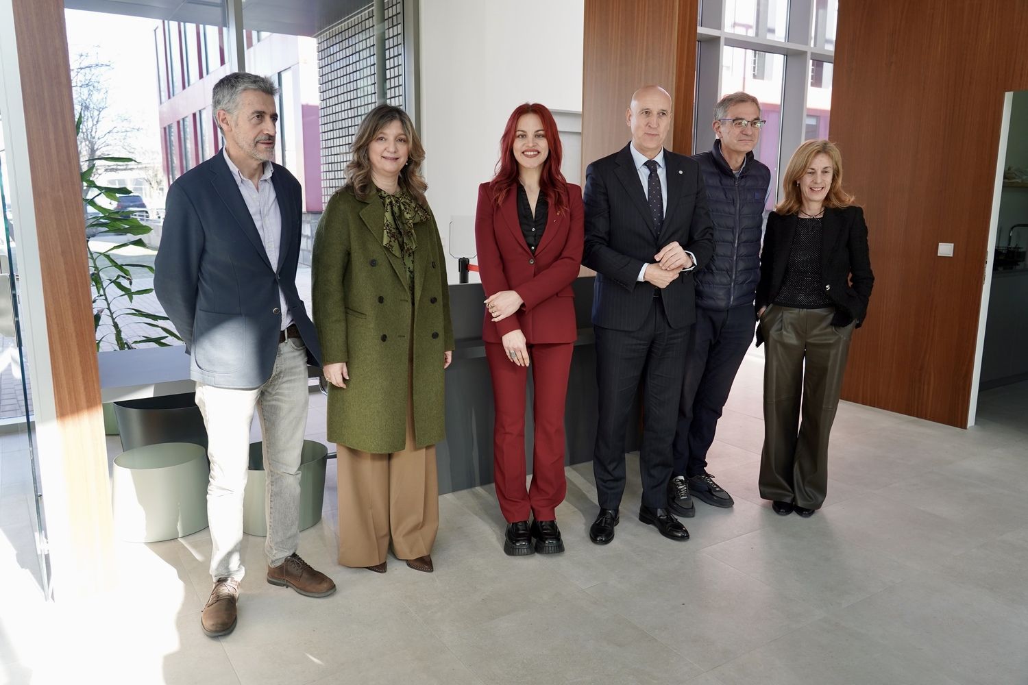  El alcalde de León, la rectora de la ULE y la astronauta Sara García Alonso visitan las instalaciones del CEBT | Campillo / ICAL