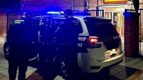 Detenido in fraganti por intentar robar en el remolque de un camión en Villacedré (León)