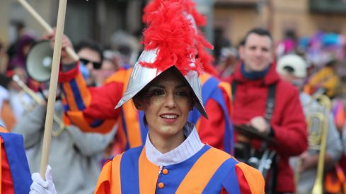 La Bañeza se colorea con en Gran Desfile del Carnaval 2026 | José Martín